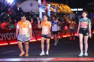 BIB: 
                            <button type="button" onclick="openModal(23339540)" class="btn btn-primary btn-sm float-right btn-popup" data-toggle="modal" data-target=".modal-high-quality">
                        <i class="fas fa-shopping-cart"></i> Add to Cart
                    </button>
                                            <button type="button" onclick="isThisMe(23339540, true)" class="btn btn-success btn-sm float-right btn-popup btn-isme hidden" data-toggle="tooltip" data-placement="bottom" title="นี่คือรูปของคุณใช่ไหม คลิกที่นี่เพื่อเอาเข้าอัลบั้ม">
                        <i class="fas fa-plus"></i> Add to album
                    </button>
                    <button type="button" onclick="isThisMe(23339540, false)" class="btn btn-warning btn-sm float-right btn-popup btn-isnotme hidden">
                        <i class="fas fa-ban"></i> Remove from album
                    </button>